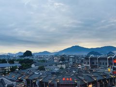 -四月吧餐厅(正阳步行街店)
