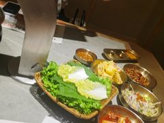 -草家酱蟹炭火烤肉店(珲春南路一店)