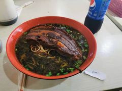 -小龙大肉面馆