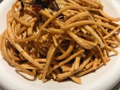 皮蛋拌馓子-霄汉牛三鲜湖北砂锅菜(万松园2店)