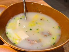 鸭架炖白菜豆腐汤-青年公社烤鸭(滨湖银泰店)