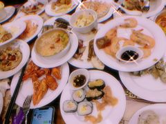 -四海一家自助餐(益田假日广场店)