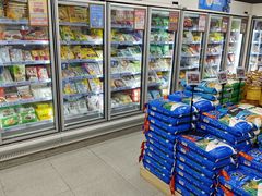-联华超市(新闸路店)