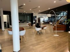 -贵州贵星奔驰4S店(观山湖店)