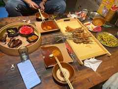 -破瓦寒窑·地摊烤羊排