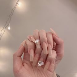 -Fanni美甲美睫皮肤管理