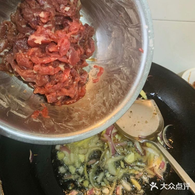 超赞又超级简单的家庭版牛肉雪菜面