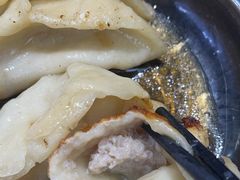 -黄阿姨锅贴大王(万航渡路店)