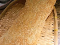 鞋底饼-弄堂里