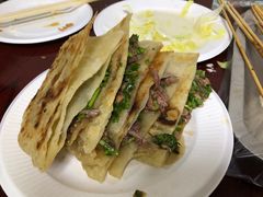 饼夹肉-老红桥炸灌肠牛肚锅烧烤(定福庄店)