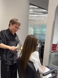 -P.R.O.salon 发哲