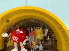 -m豆巧克力世界(上海世茂广场店)