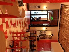 -城市大道红炉披萨烘焙坊