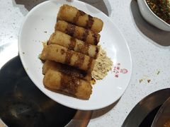-牛华八婆麻辣烫(龙湖U城店)