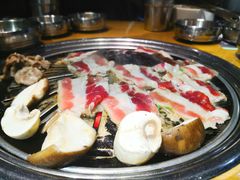-老炉家木炭烤肉(长江国际店)