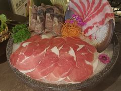 -湊湊火锅·茶憩(杭州湖滨银泰in77店)