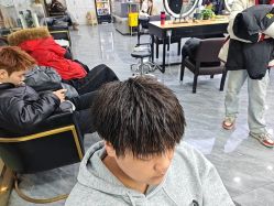 -藤野造型烫染·漂发