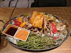 -耶里夏丽·新疆菜·家庭聚场(百联中环购物广场店)