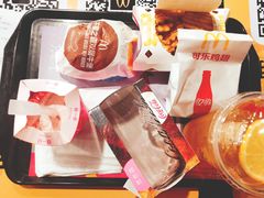 -麦当劳(长江西路得来速店)