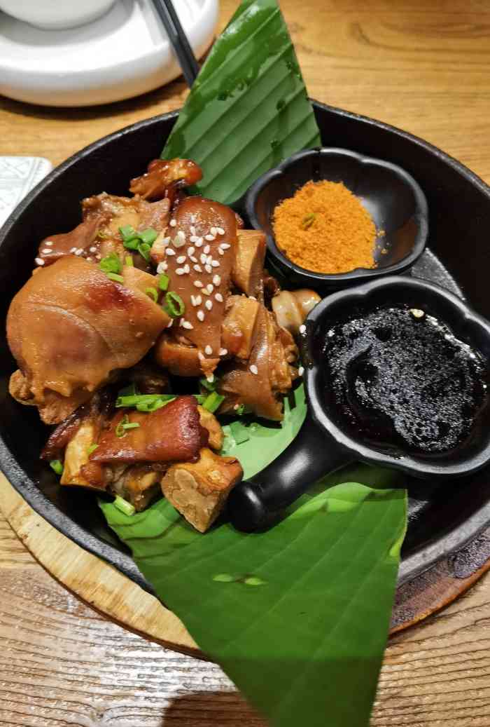 云海肴云南菜(静安大悦城店)-"菜品很满意,服务超热情,超贴心的,会