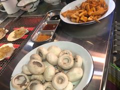 -马路牙子地桌烤肉(工体店)