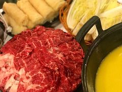 -鲜入围煮花胶鸡海鲜火锅