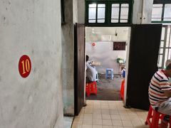 -海口滨海新村143号海南老字号炒菜店