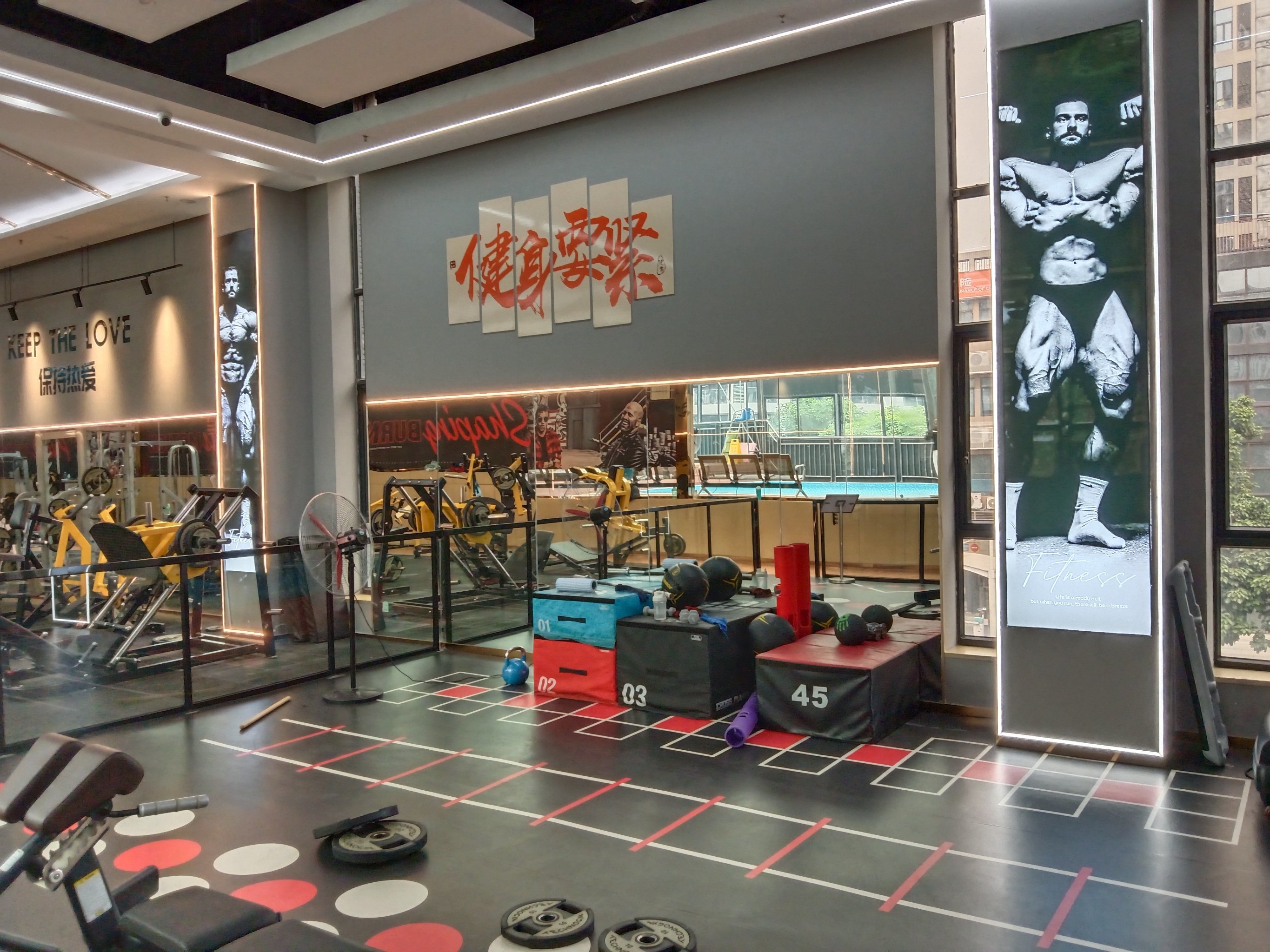 游得不错,自我感觉良好