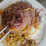 苗家食堂~简单易做的酱油拌面。