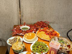 -李双猪·小龙虾·烧烤·羊肉煲(乐山店)