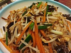 -巴依兄弟西域美食(机场店)