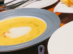 法式奶油南瓜浓汤-布拉格餐厅· 中欧捷克菜(全国首店)