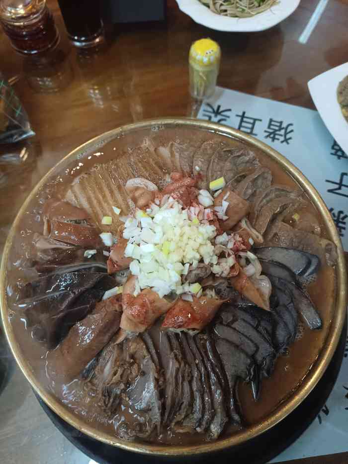 原来天桥的杨老黑,现在搬到马连道茶城了.
