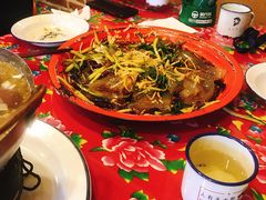 -闯关东东北农家菜(崂山石老人店)