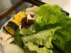 蔬菜拼盘-润园四季椰子鸡火锅(海上世界店)
