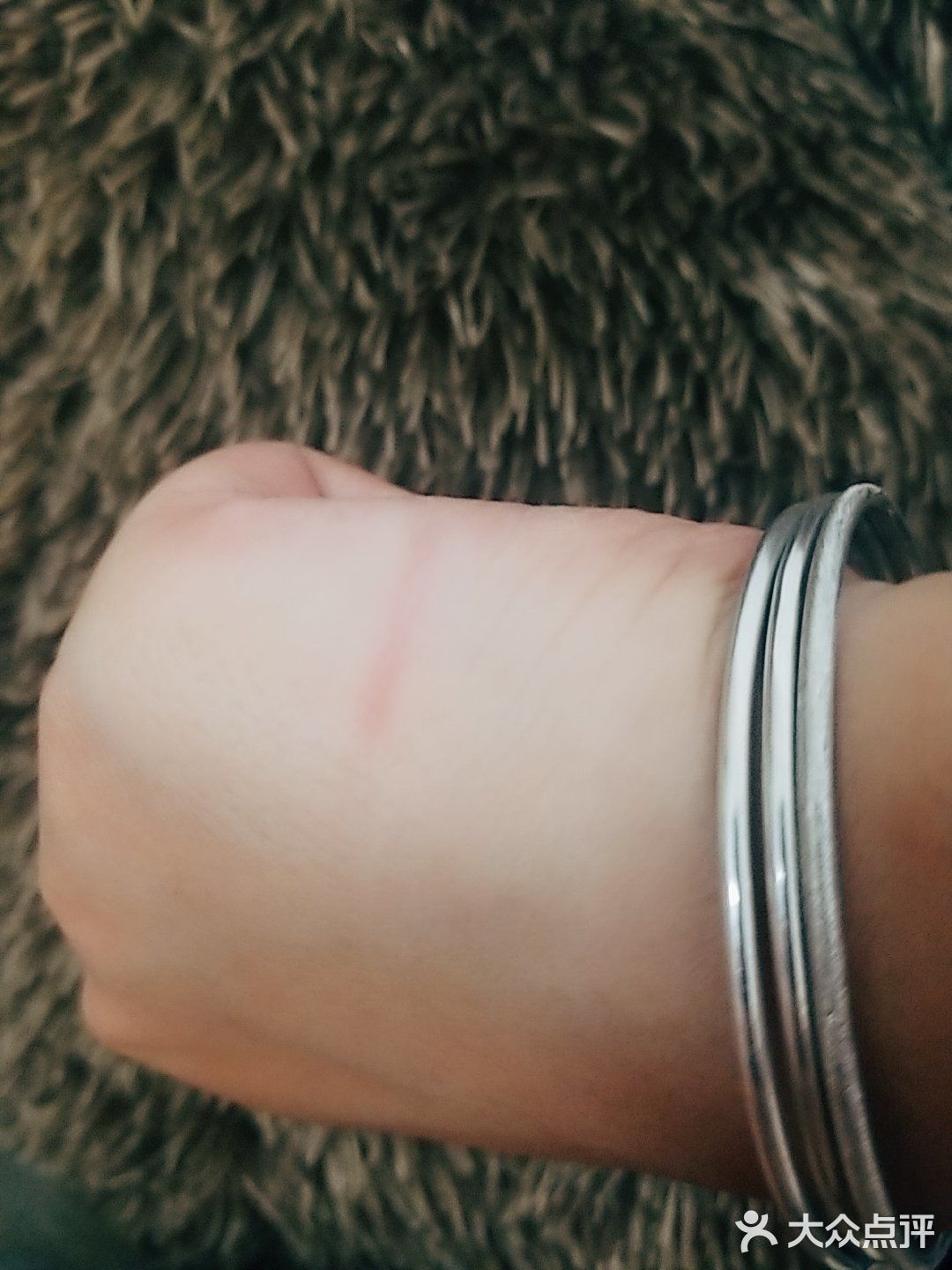 因为去的晚优惠券不能买了但是只要满200元就送热血大队长