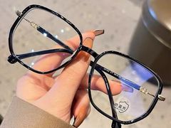 -爱视眸Eyeblling眼镜·依视路·蔡司镜片折扣店(百联南方商城购物中心)