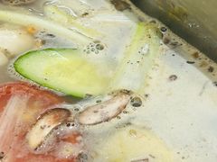 -袁记串串香(泉水轻轨站店)