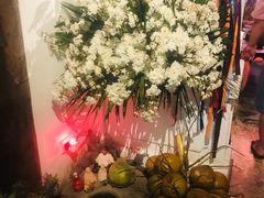 -Cuc Gach Quan Restaurant