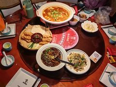 -魏铭鱼头捞饭(晋阳路店)