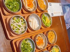 -银米·云南传统过桥米线(双廊黑金冠店)