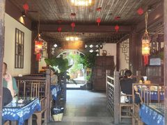 -香满楼.建水老宅院