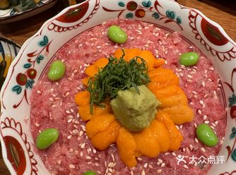 「香葱金枪鱼腩海胆脆海苔」没来得及拍就已经进肚了