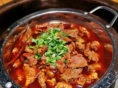 -大众跷脚牛肉馆·非遗传承单位(峨眉山店)