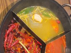-巴卤社老火锅(财富店)