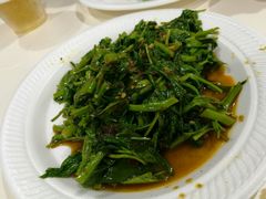 -纽顿熟食中心