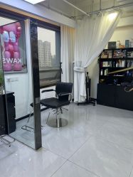 -V7 HAIR SALON