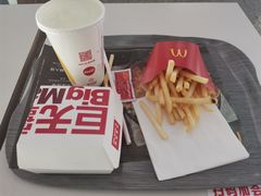 -麦当劳(鄂尔多斯机场店)