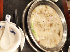 -老来福·非遗酸汤兔(凯旋路店)