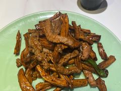 五彩牛肉粒-卯时·龙光雅宴·精致锡帮菜(惠山古镇店)